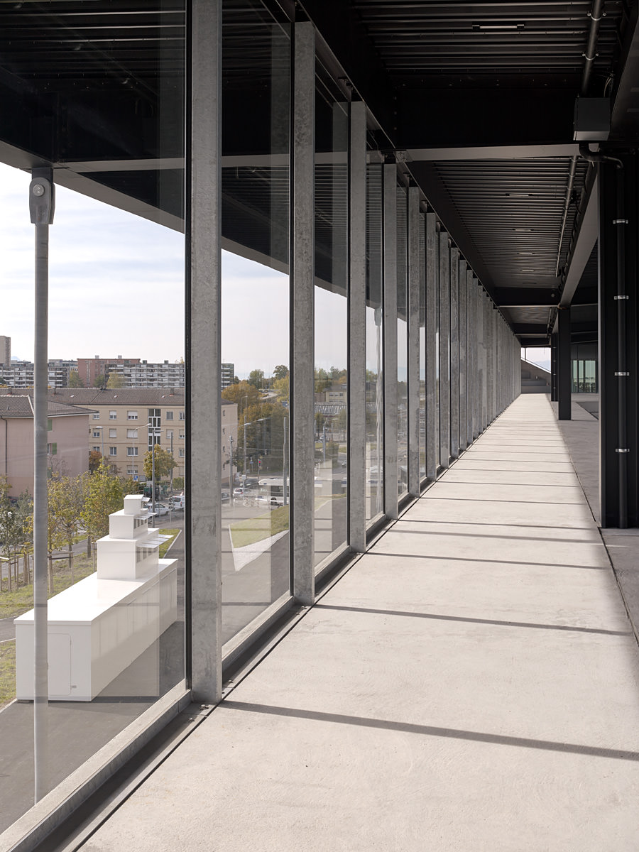 Stade de la Tuilière, Lausanne